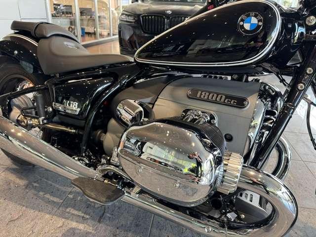 BMW R 18 Black
