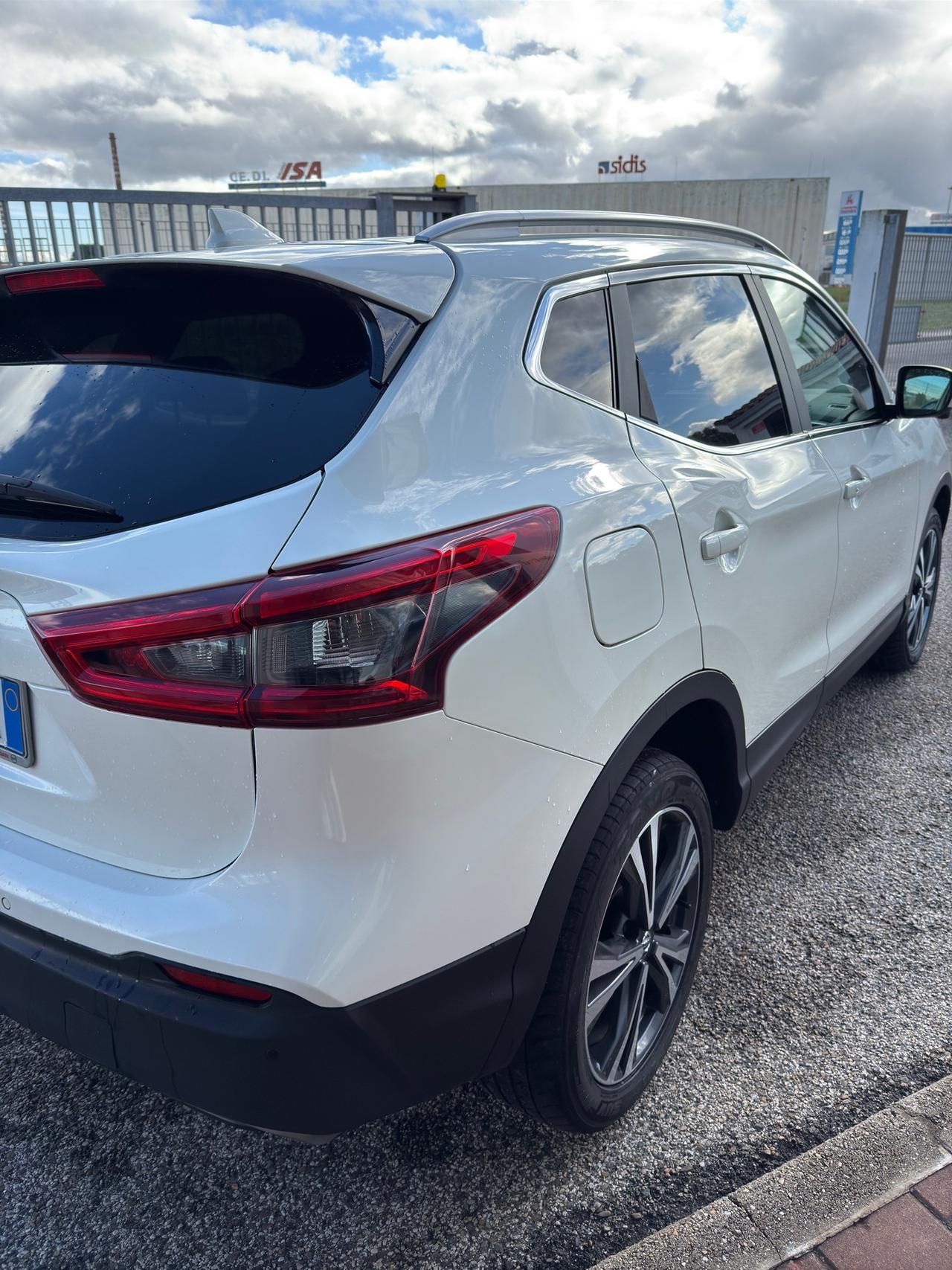 Nissan Qashqai 1.6 dCi 4WD Tekna my18"