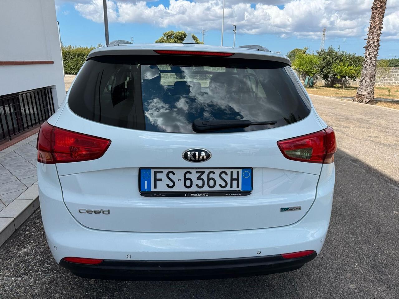 Kia Ceed AUTOCARRO N1 5POSTI
