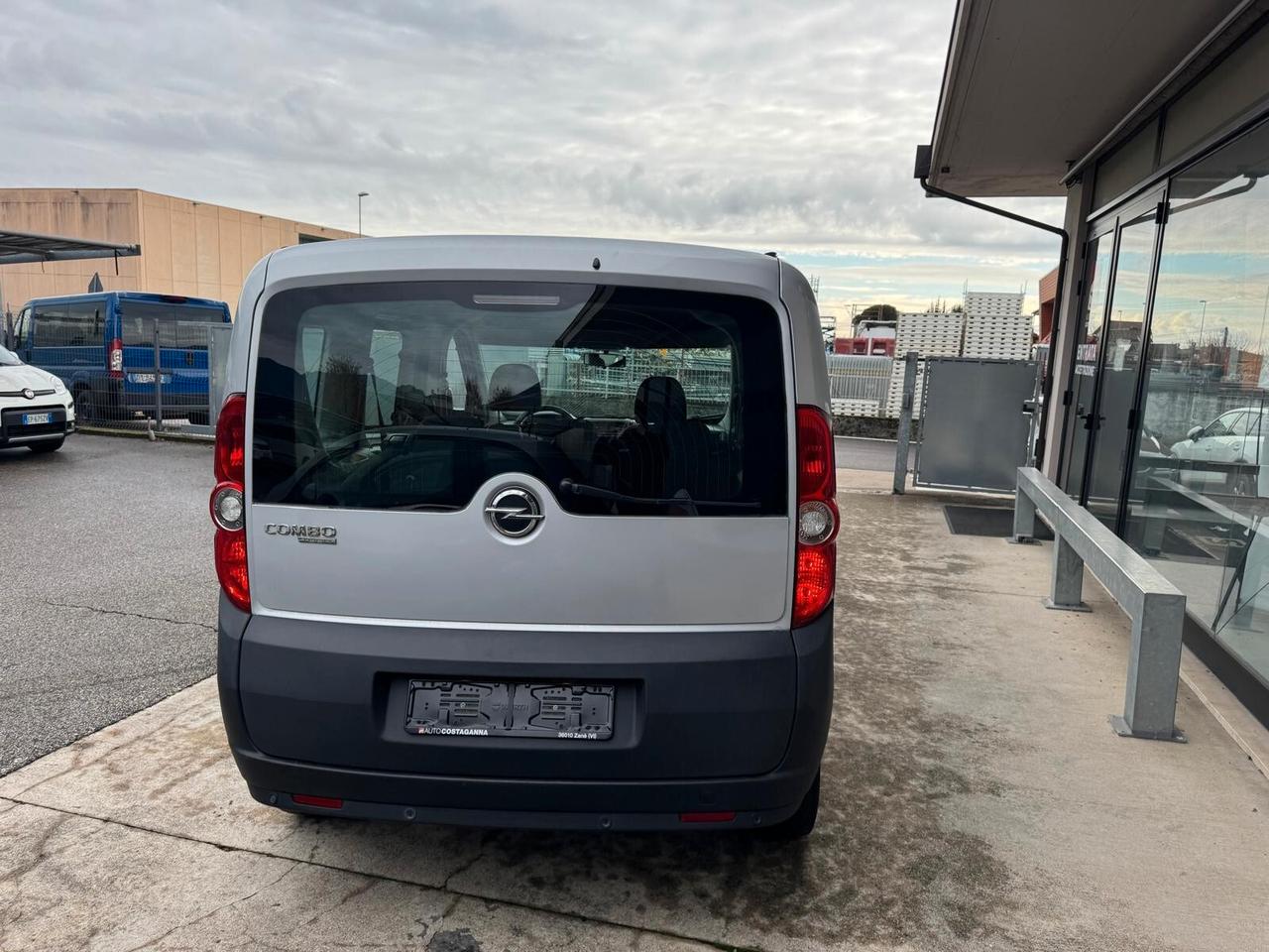 Opel Combo 1.4 95CV PC-TN Elective