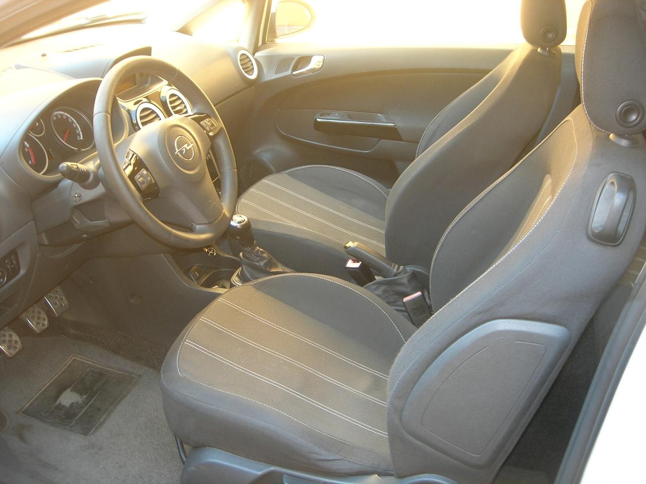 Opel Corsa 1.3 CDTI 95CV F.AP. 3 porte b-color