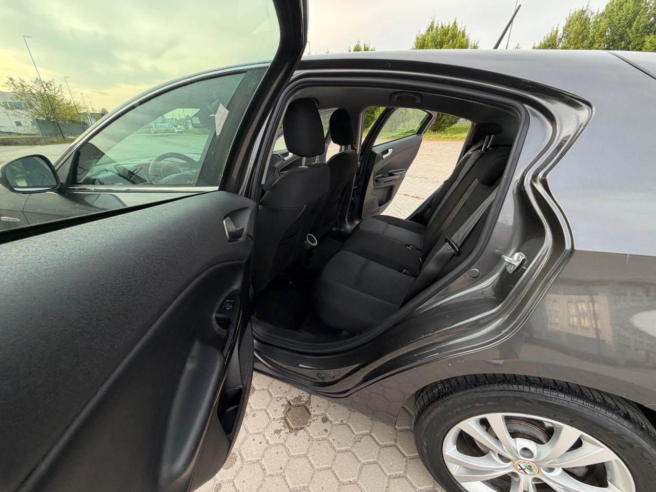 Alfa Romeo Giulietta 1.6 JTDm-2 105 CV Distinctivej
