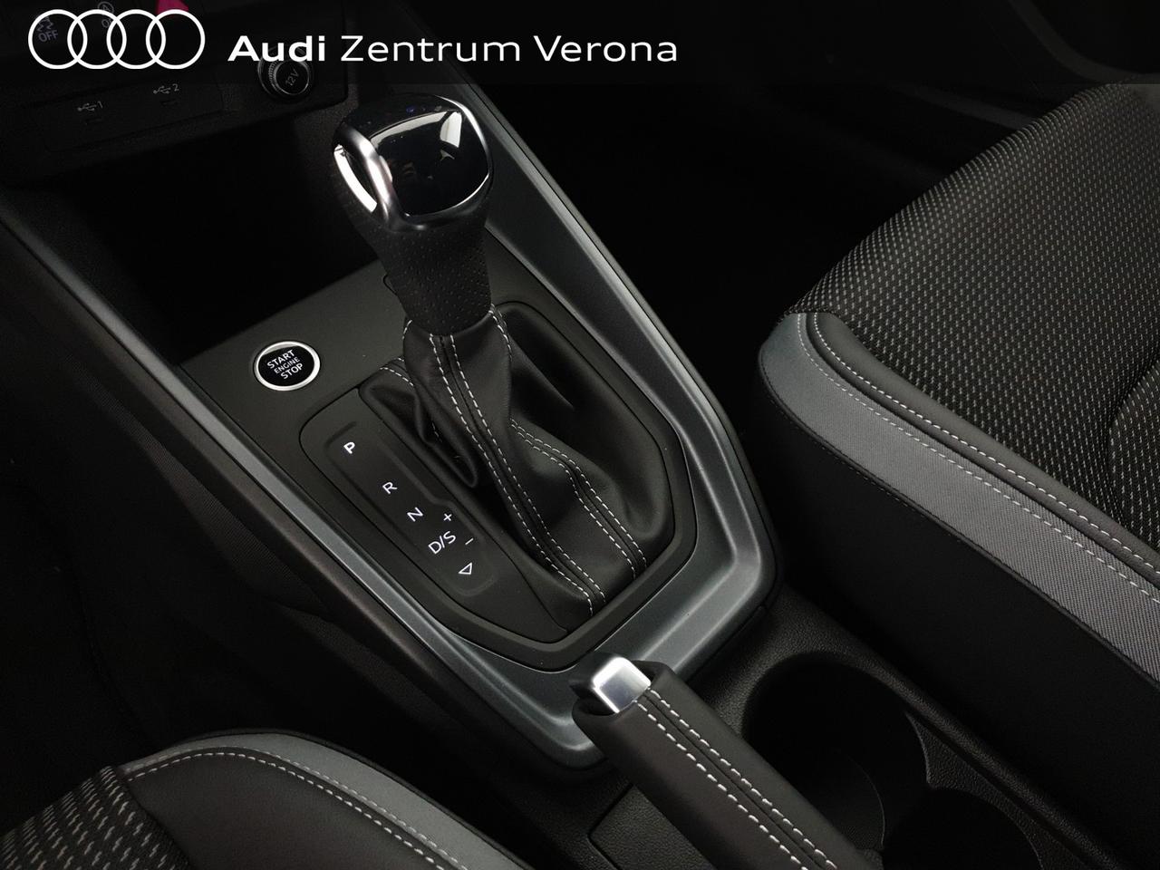 Sportback 35TFSI 150CV S tronic Identity Black