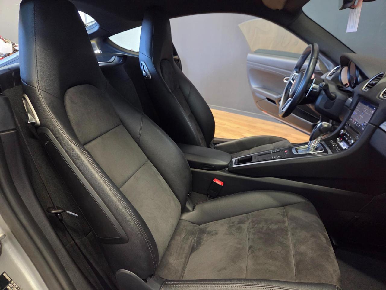 Porsche 718 Cayman 2.0 300cv pdk