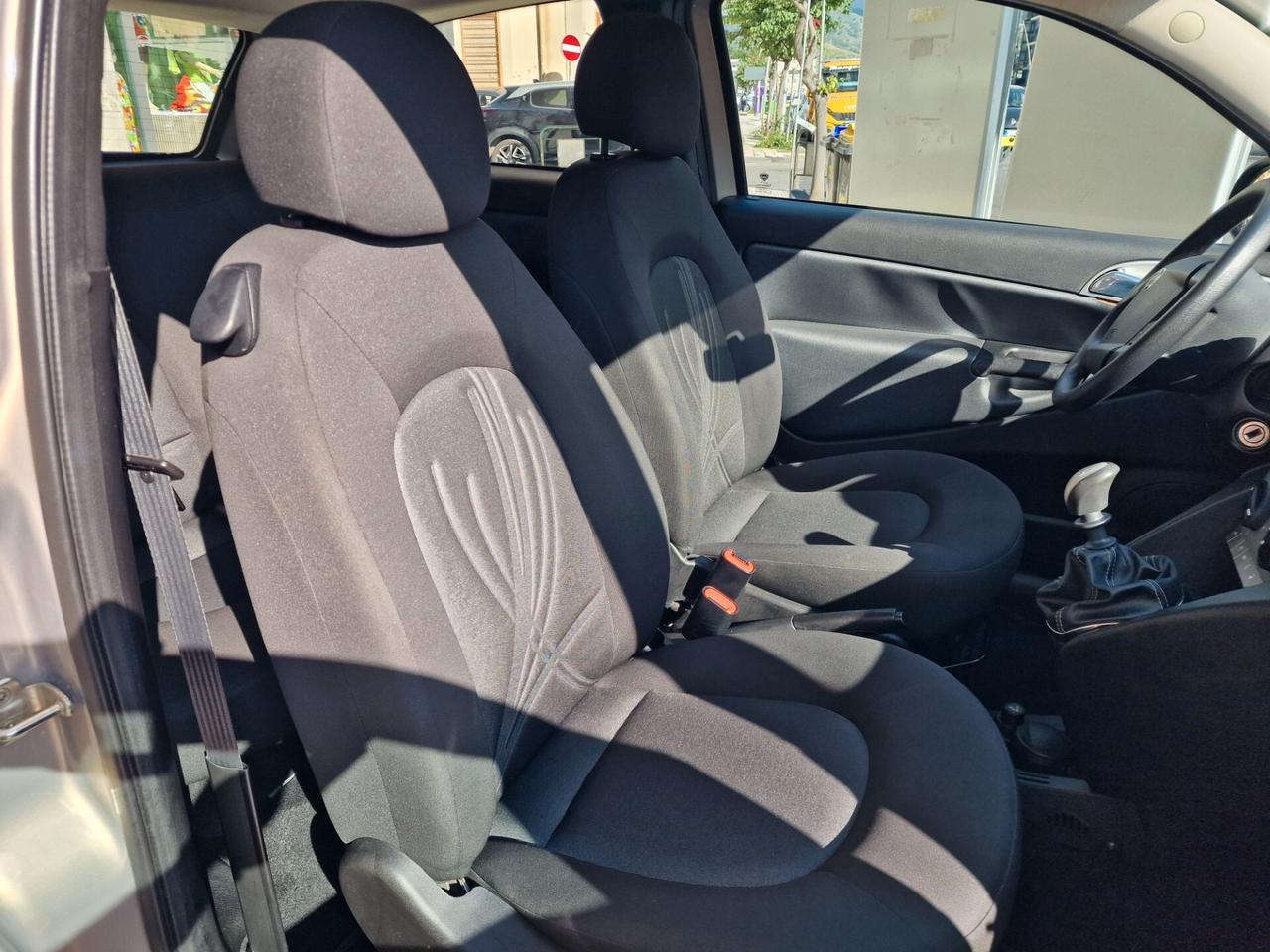 Lancia Ypsilon 1.2 69 CV Diva