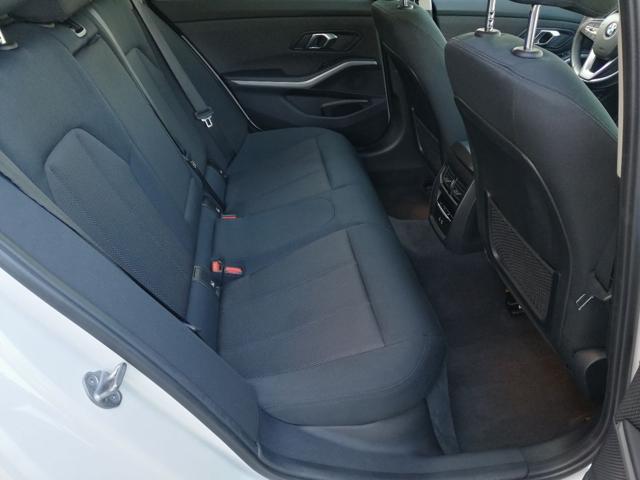 BMW 318 d 48V Touring Business Advantage