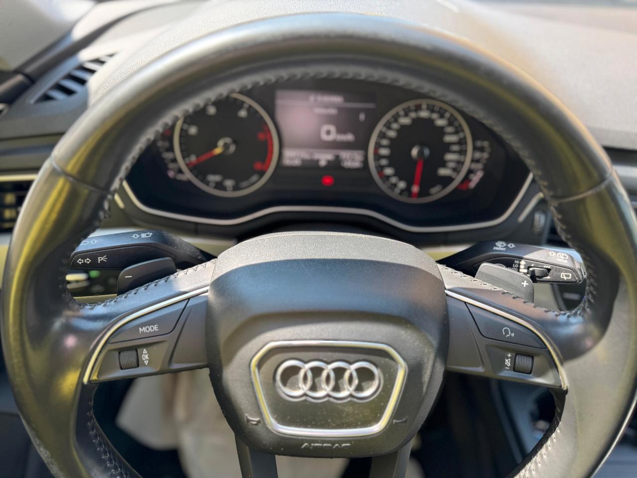 Audi A4 Avant 2.0 TDI 122 CV S tronic S line edition