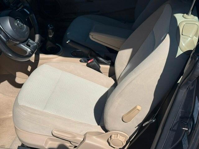 VOLKSWAGEN Maggiolino Maggiolino Cabrio 1.6 TDI...