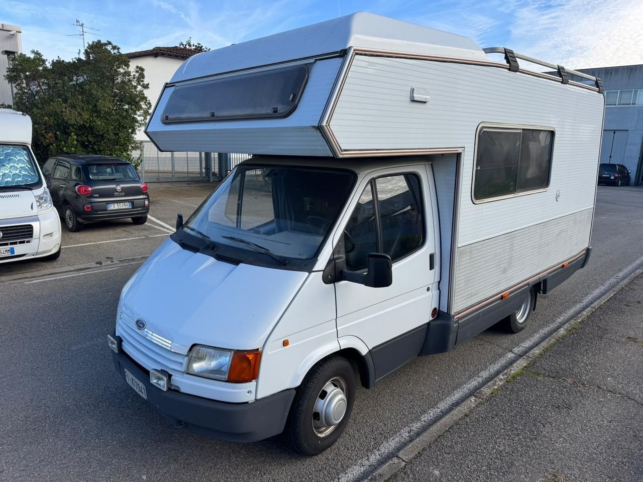 Ford Transit laika 2.5 disel