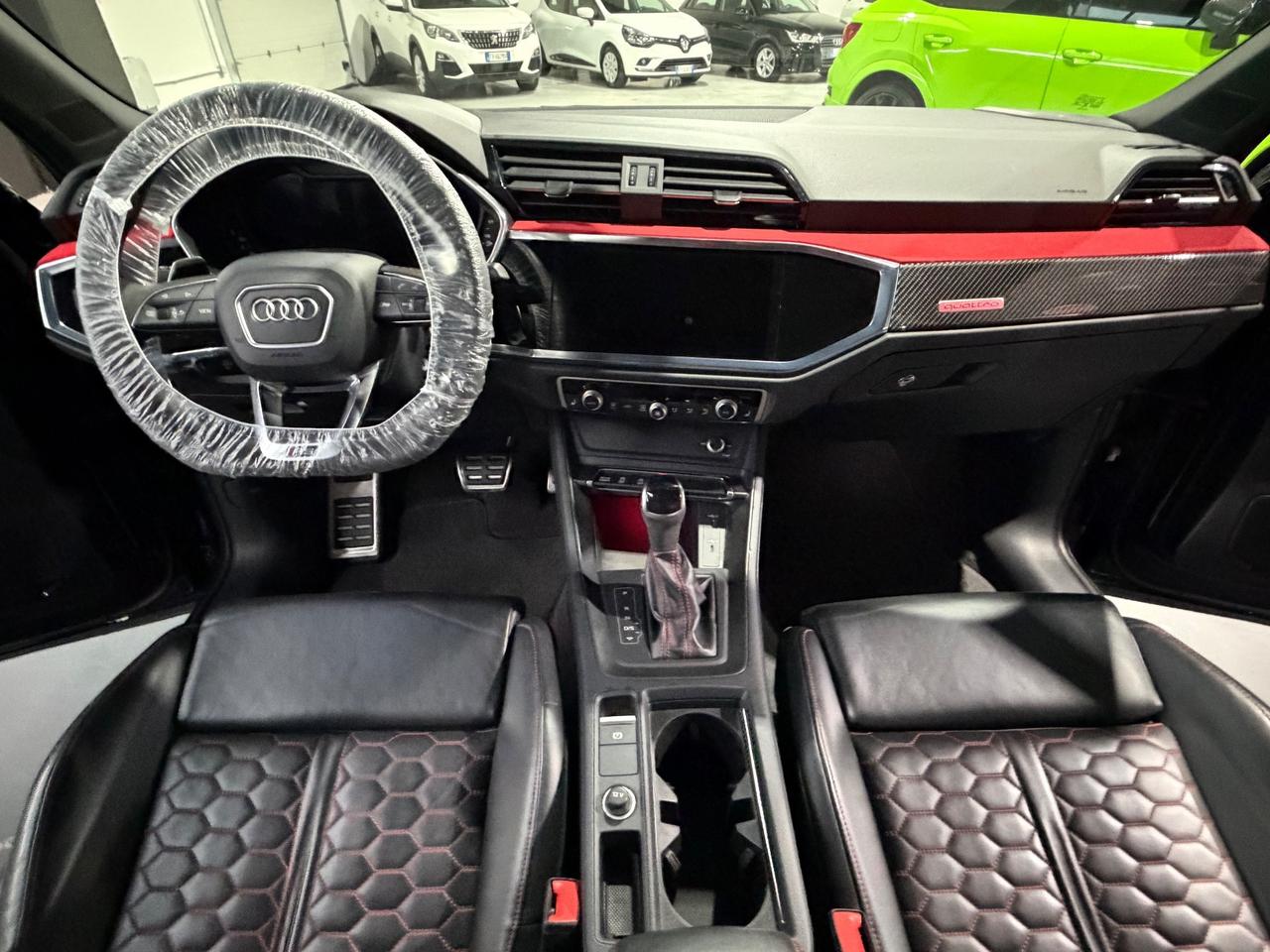 Audi Q3 RS quattro S tronic