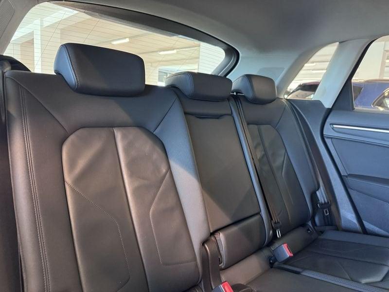 Audi Q3 2.0 35 TDI Business S Tronic