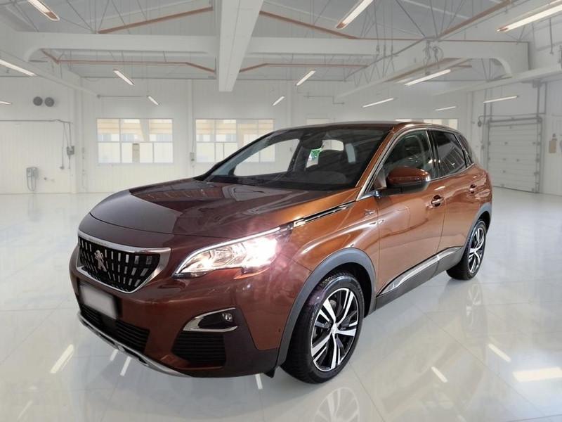 PEUGEOT 3008 Hybrid 225 e-EAT8 Allure