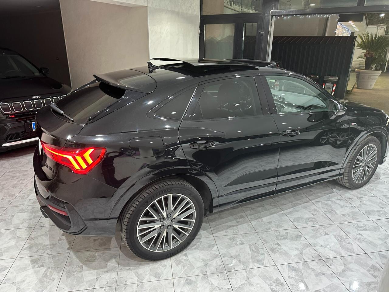 Audi Q3 40 TFSI quattro S tronic line edition