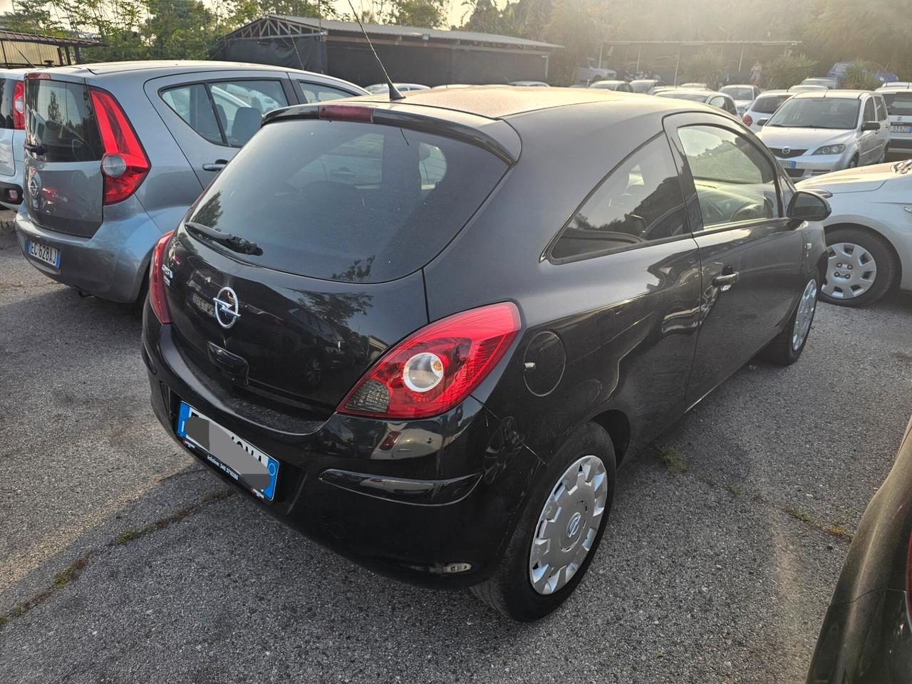 Opel Corsa 1.2 5 porte Club