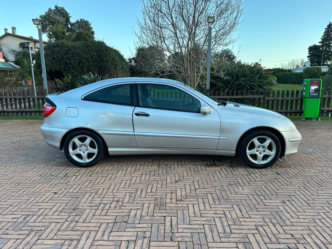 Mercedes-benz C 180 C 180 Kompressor TPS cat Elegance