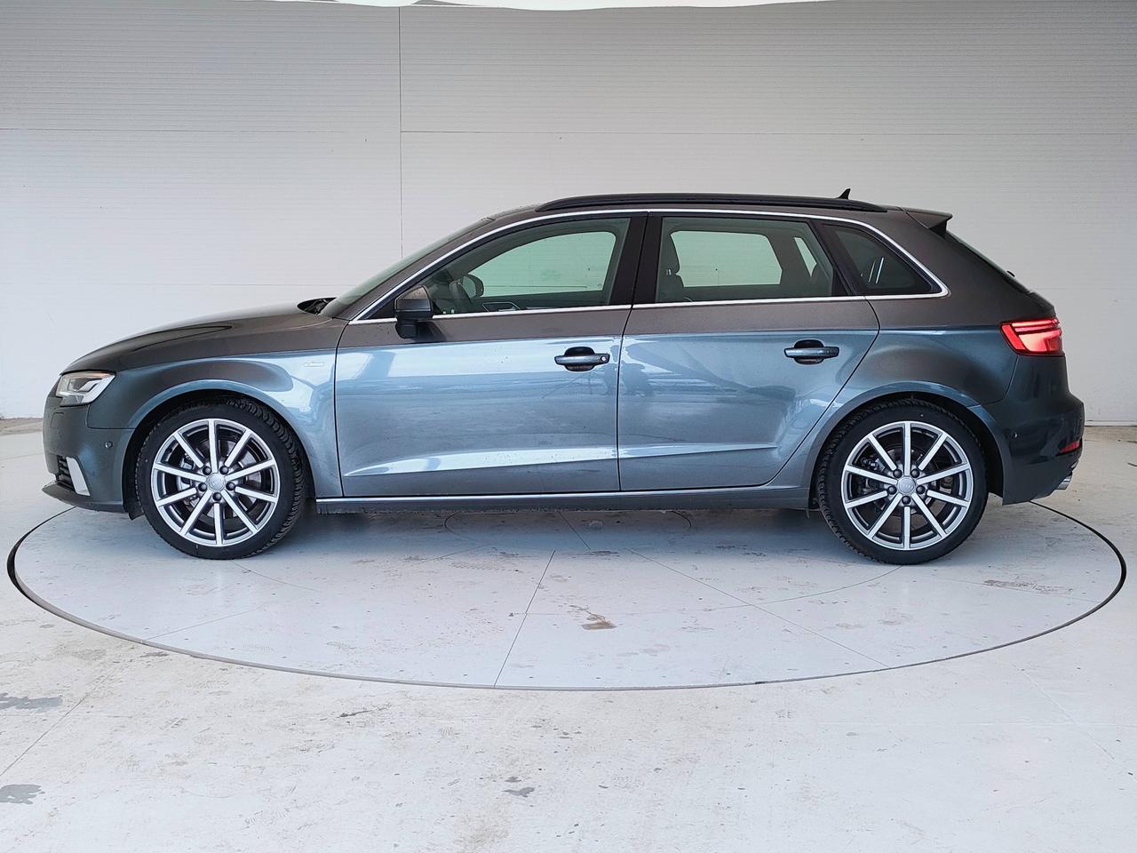AUDI A3 III 2016 Sportback - A3 Sportback 35 2.0 tdi Sport 150cv s-tronic 7m
