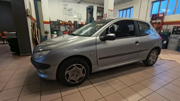 Peugeot 206 1.1 3p. XR