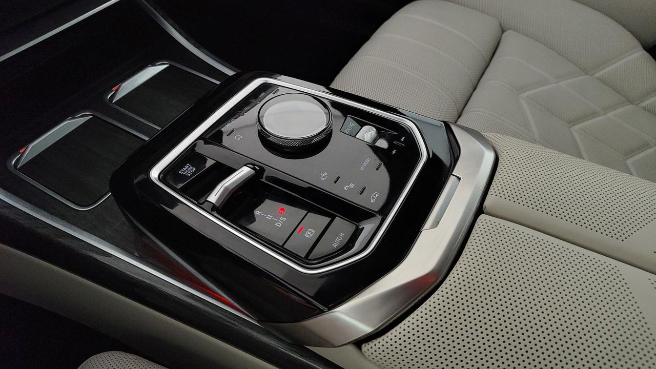 BMW Serie 7 G70 - 740d mhev xdrive MSport auto