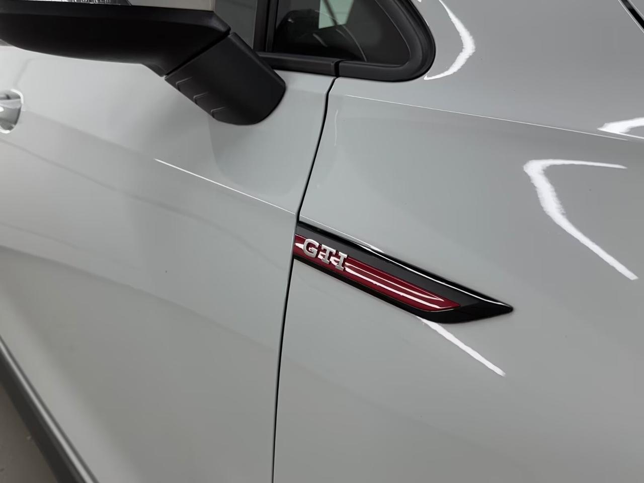 Volkswagen Golf GTI 2.0 TSI