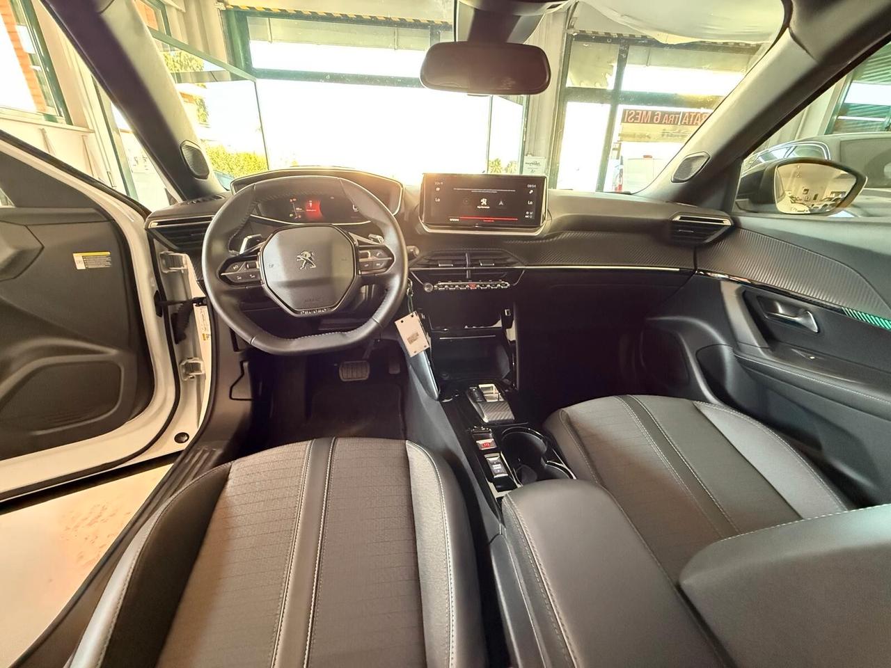Peugeot 2008 BlueHDi 130 S&S EAT8 Allure Pack