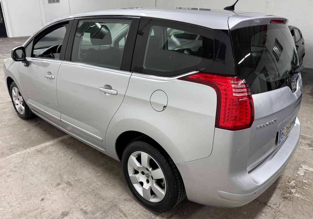 Peugeot 5008 1.6 HDi 112CV 7 Posti - 2012