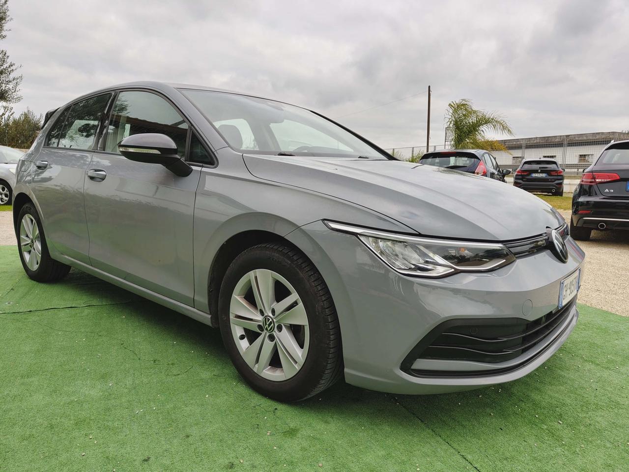 Volkswagen Golf 2.0 TDI DSG SCR Life - 2022