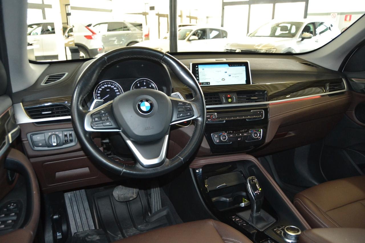 Bmw X1 sDrive18d xLine Plus Navi/Pelle/LED