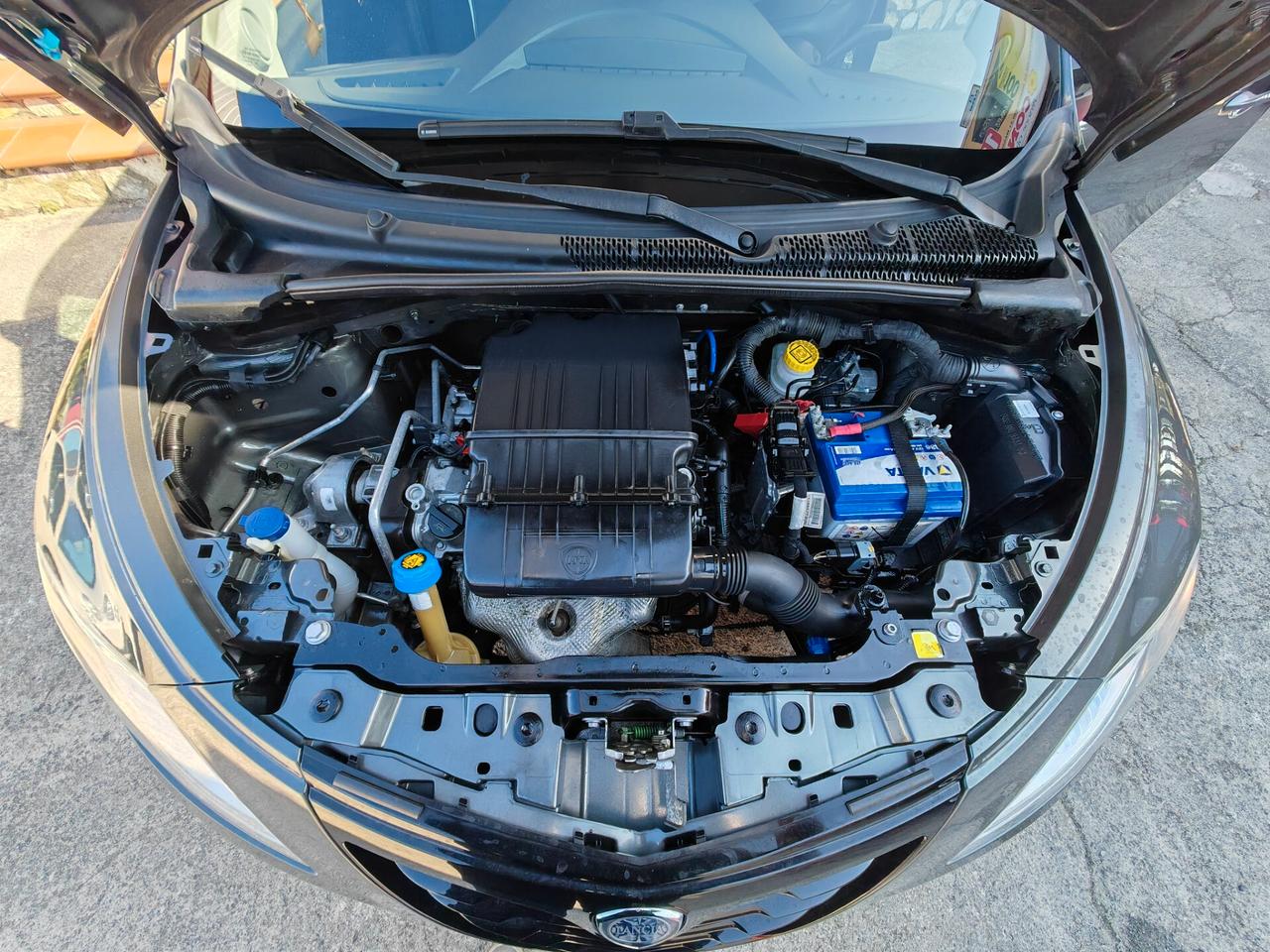 Lancia Ypsilon 1.2 benzina 11/2014 Cv69