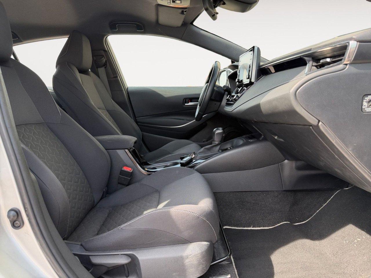 Toyota Corolla 1.8h Business cvt