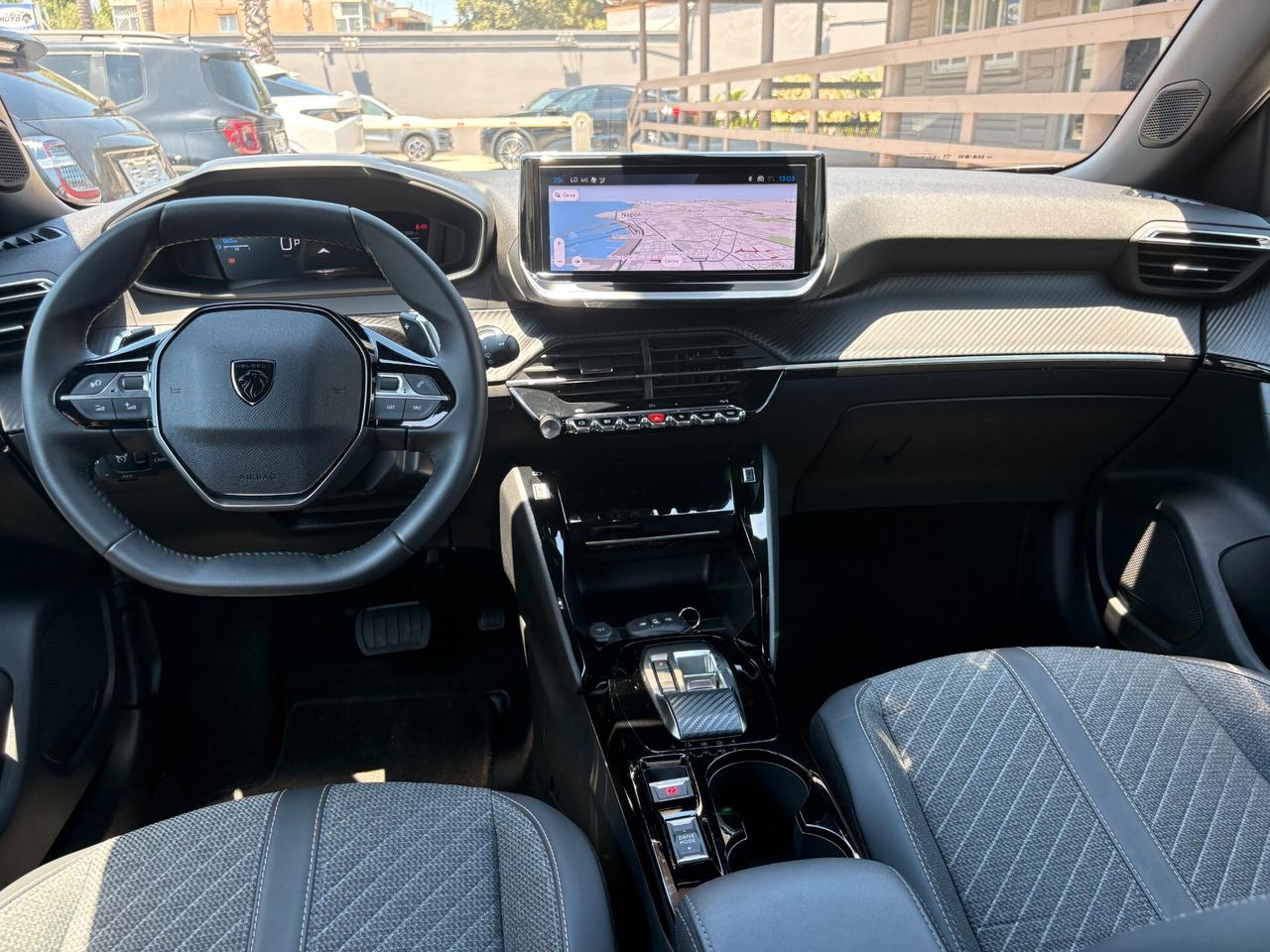 Peugeot 2008 Hybrid 110 e-DCS6 ALLURE PACK AUTOMATIC