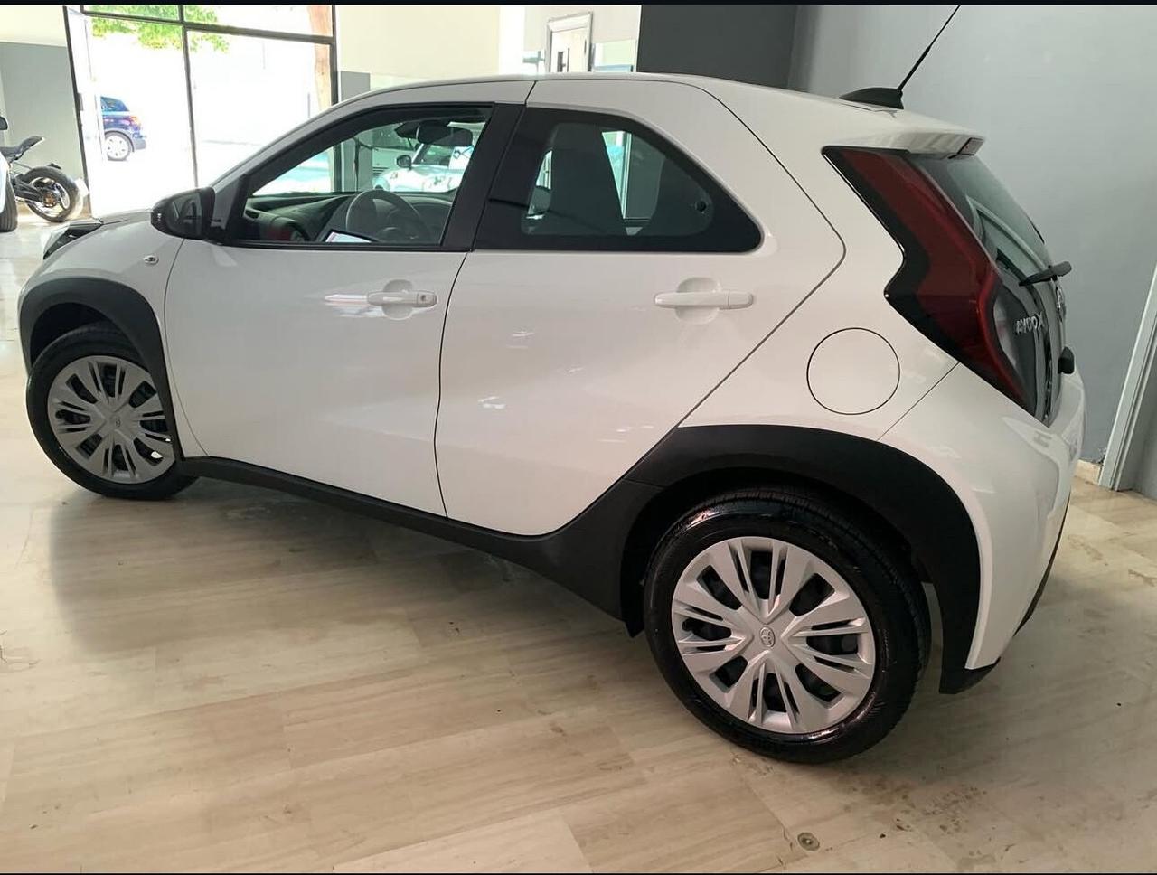 Toyota Aygo X 1.0 VVT-i 72 CV 5 porte Active S-CVT