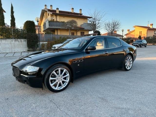 Maserati Quattroporte 4.2 V8