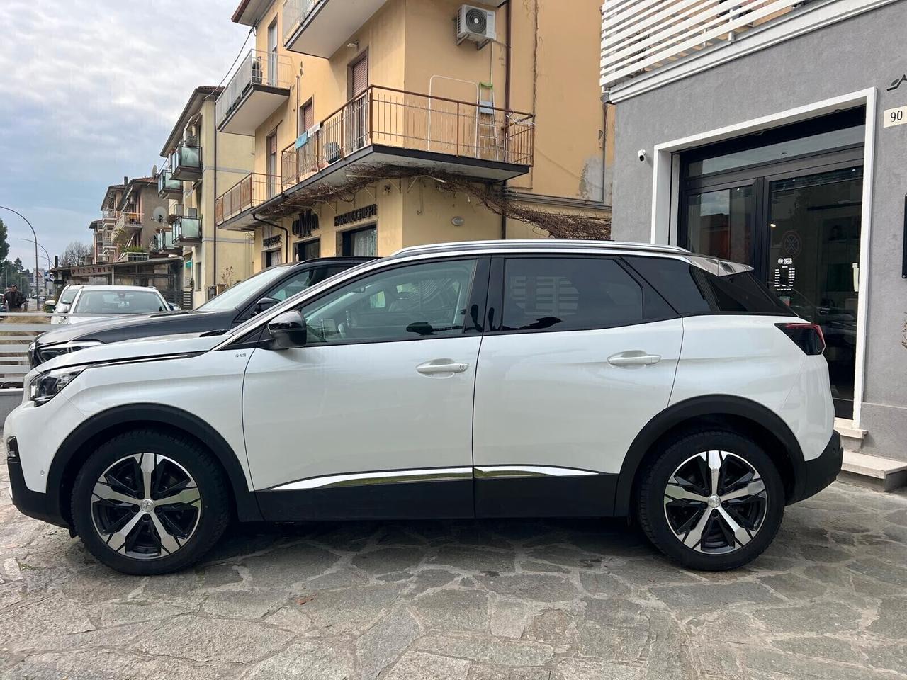 PEUGEOT 3008 BlueHDi 130cv EAT8 ALLURE GARANZIA 24m