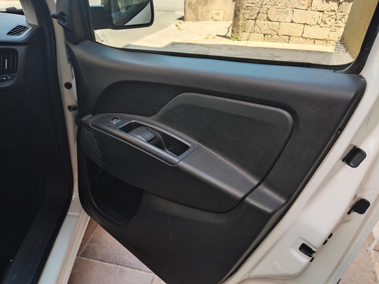 Fiat Doblò 1.3 Multijet Cargo Lamierato