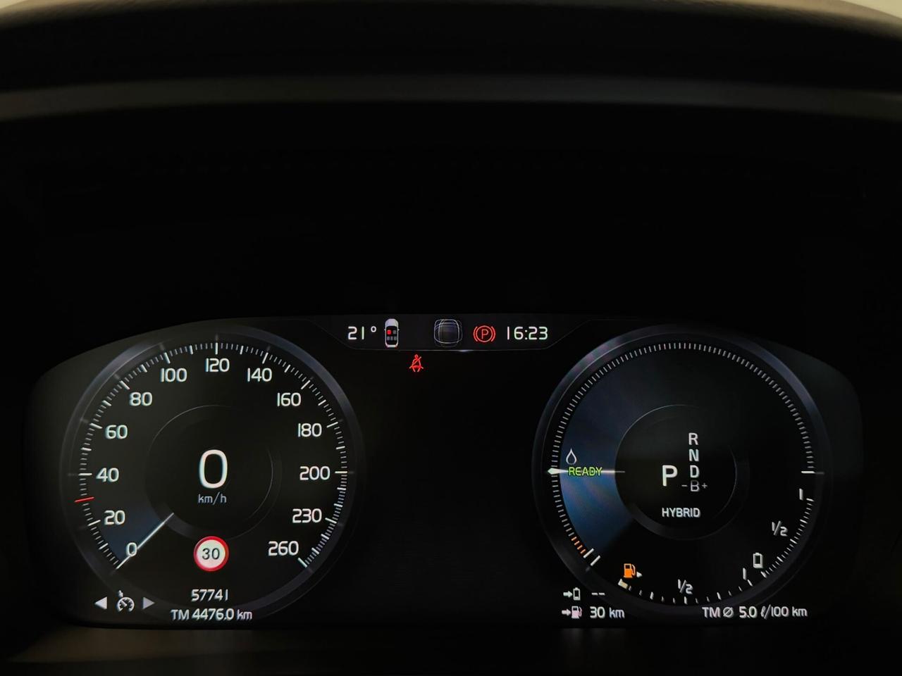 Volvo XC40 T5 Recharge Plug-in Hybrid automatico Core
