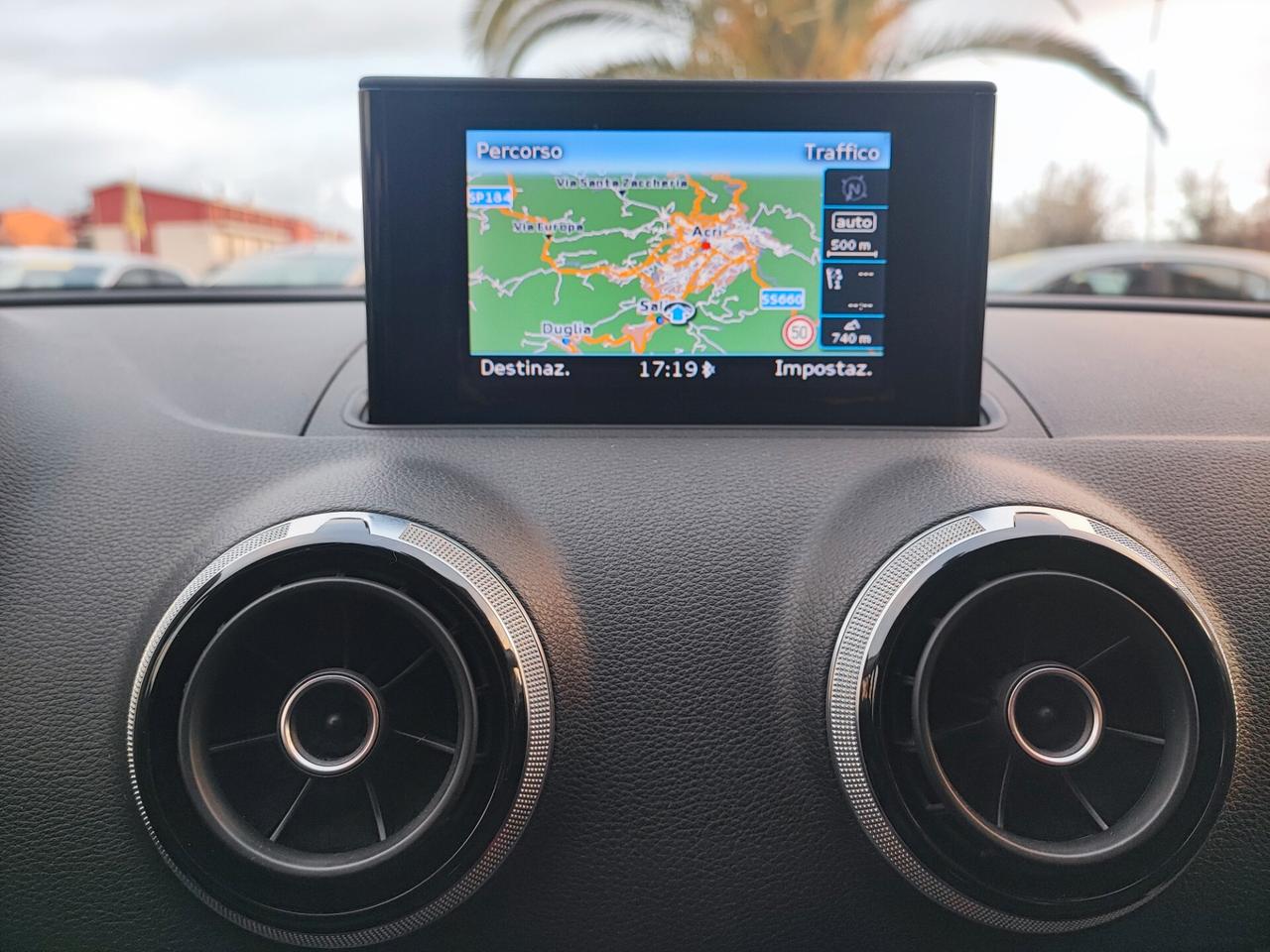 Audi A3 1.6 TDI clean diesel Attraction - 2015