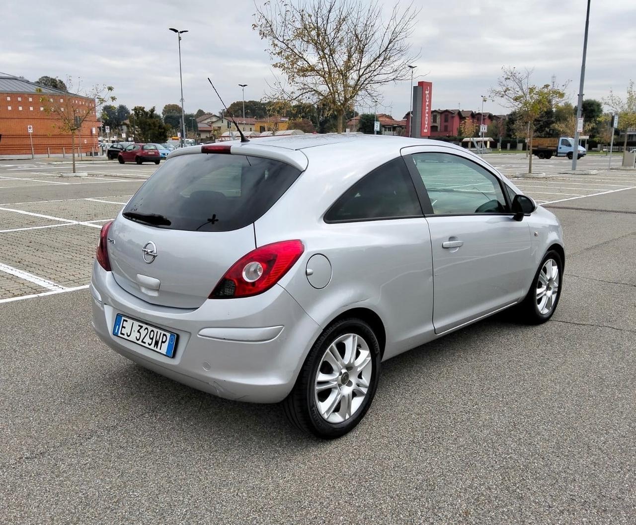Opel Corsa 1.2 85Cv 3P Sport*Cerchi*Aux*Usb*E5