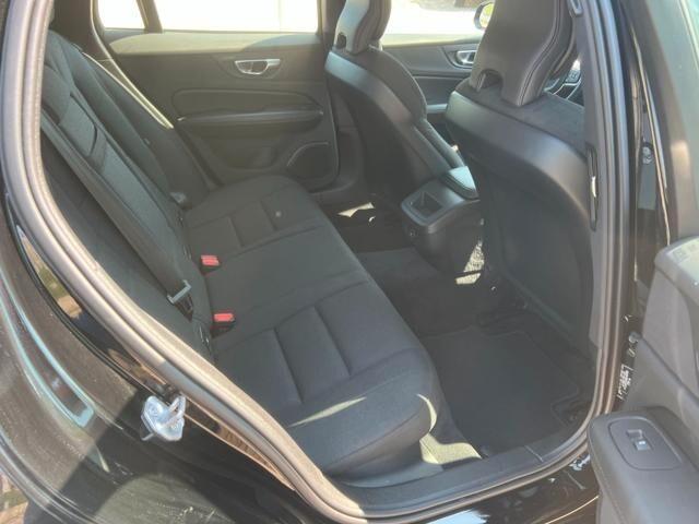 Volvo V60 B4 (d) Geartronic Momentum Business Pro