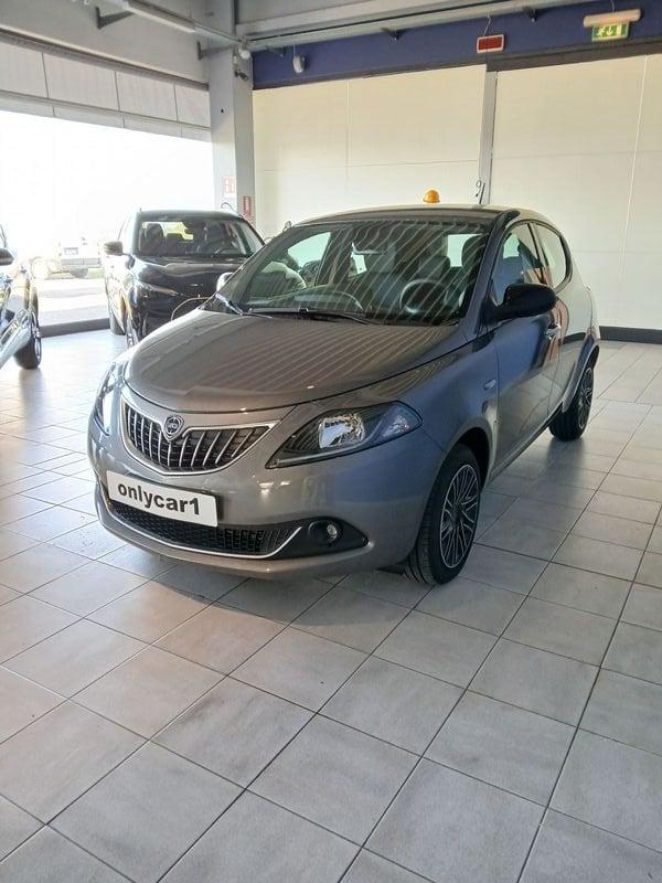 Lancia Ypsilon 1.2 69 CV 5 porte GPL Gold