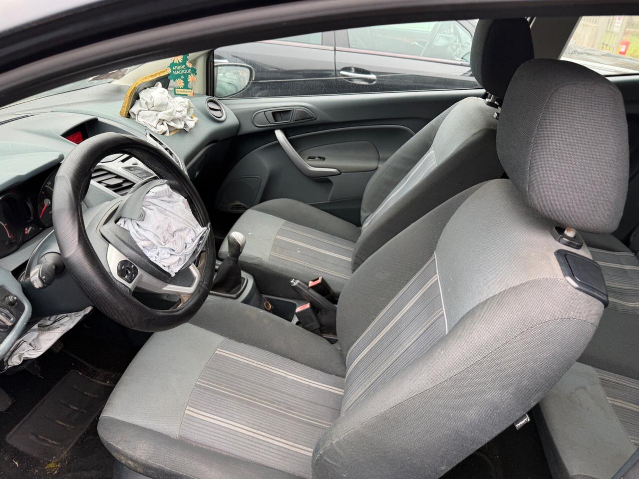 Ford Fiesta 1.2 benzina euro5a 82CV incidentato