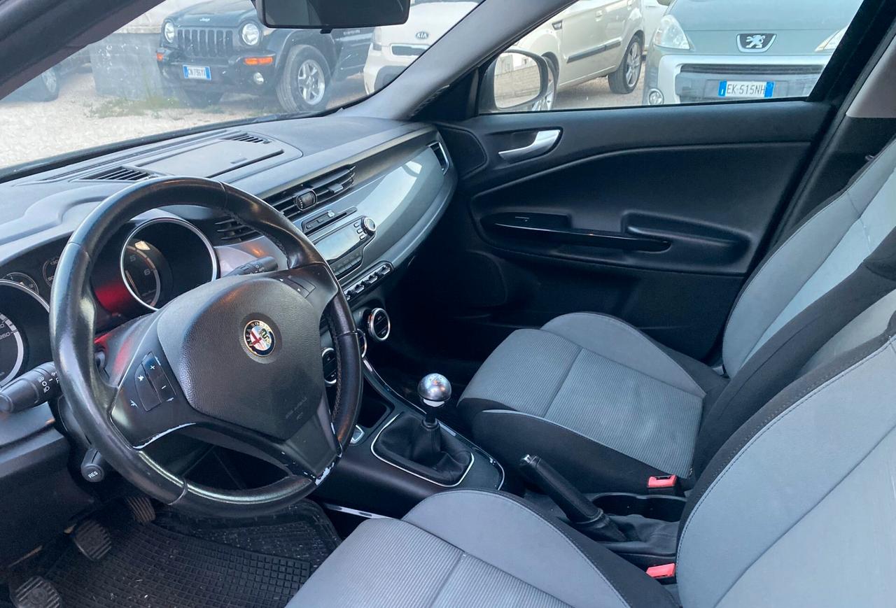 Alfa Romeo Giulietta 1.6 JTDm-2 105 CV Distinctive