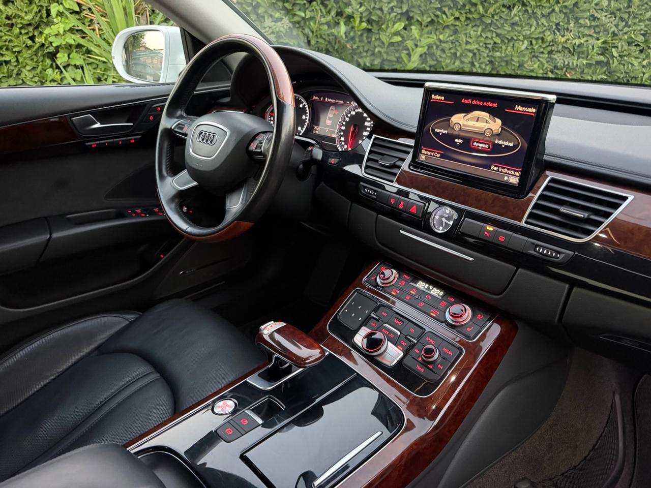 AUDI A8 4.2 V8 TDI QUATTRO TIPTRONIC – 351 CV