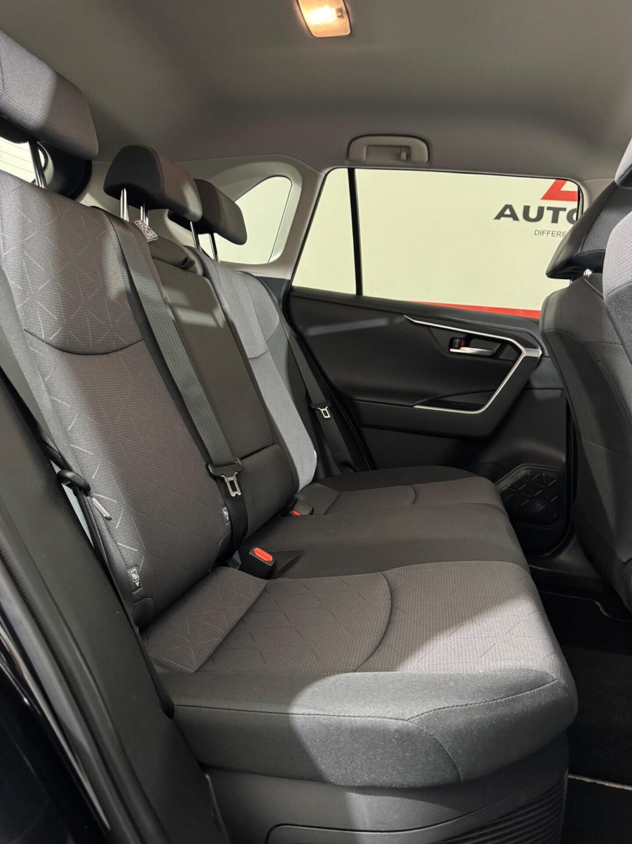 RAV4 2.5 HV (218CV) E-CVT 2WD Active