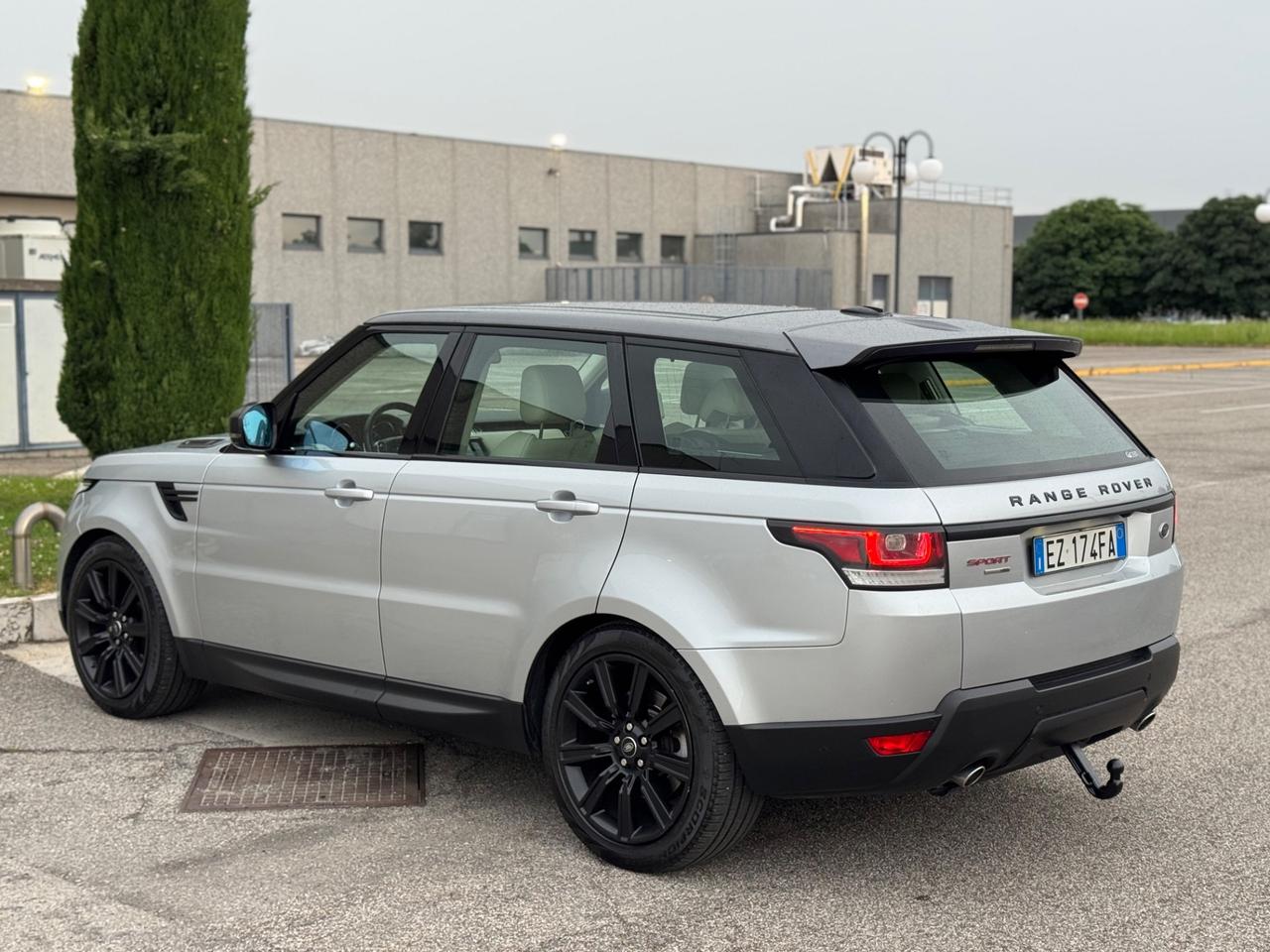 Land Rover Range Rover Sport 3.0 TDV6 HSE Dynamic