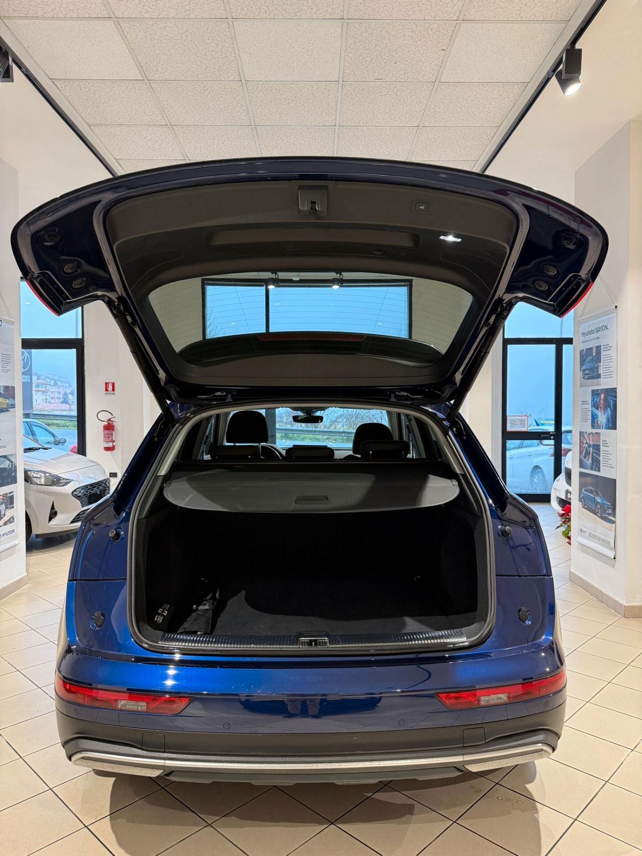 Audi Q5 35 2.0 tdi mhev 12V Business s-tronic