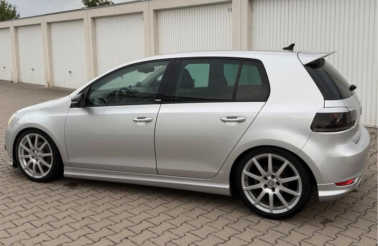 Volkswagen Golf 1.6 TDI DPF 5p. Highline