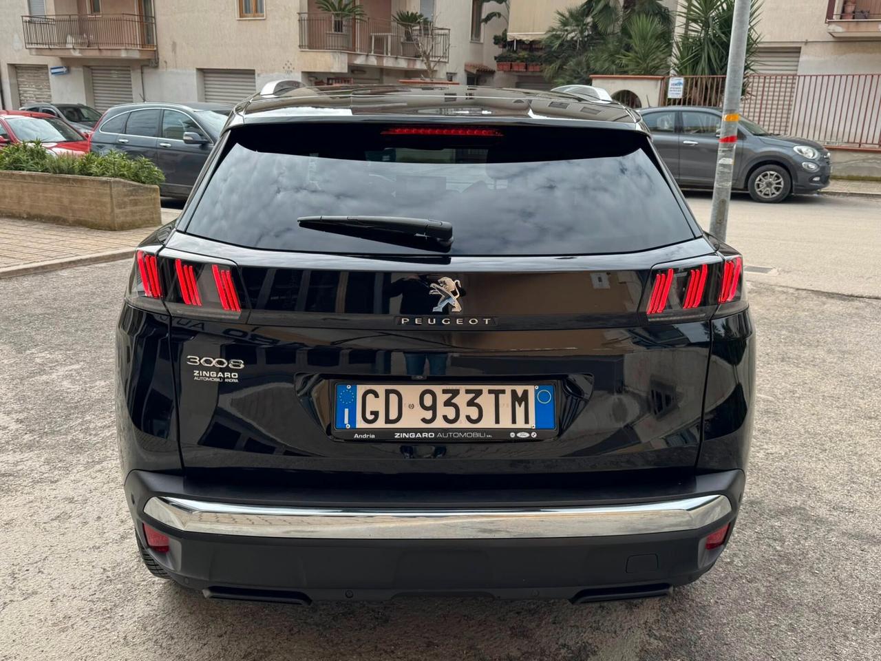 PEUGEOT 3008 1.5 HDI EAT8 ALLURE PAK PERFETTA
