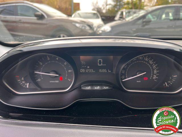 PEUGEOT 208 1° serie PureTech 82 5 porte Allure