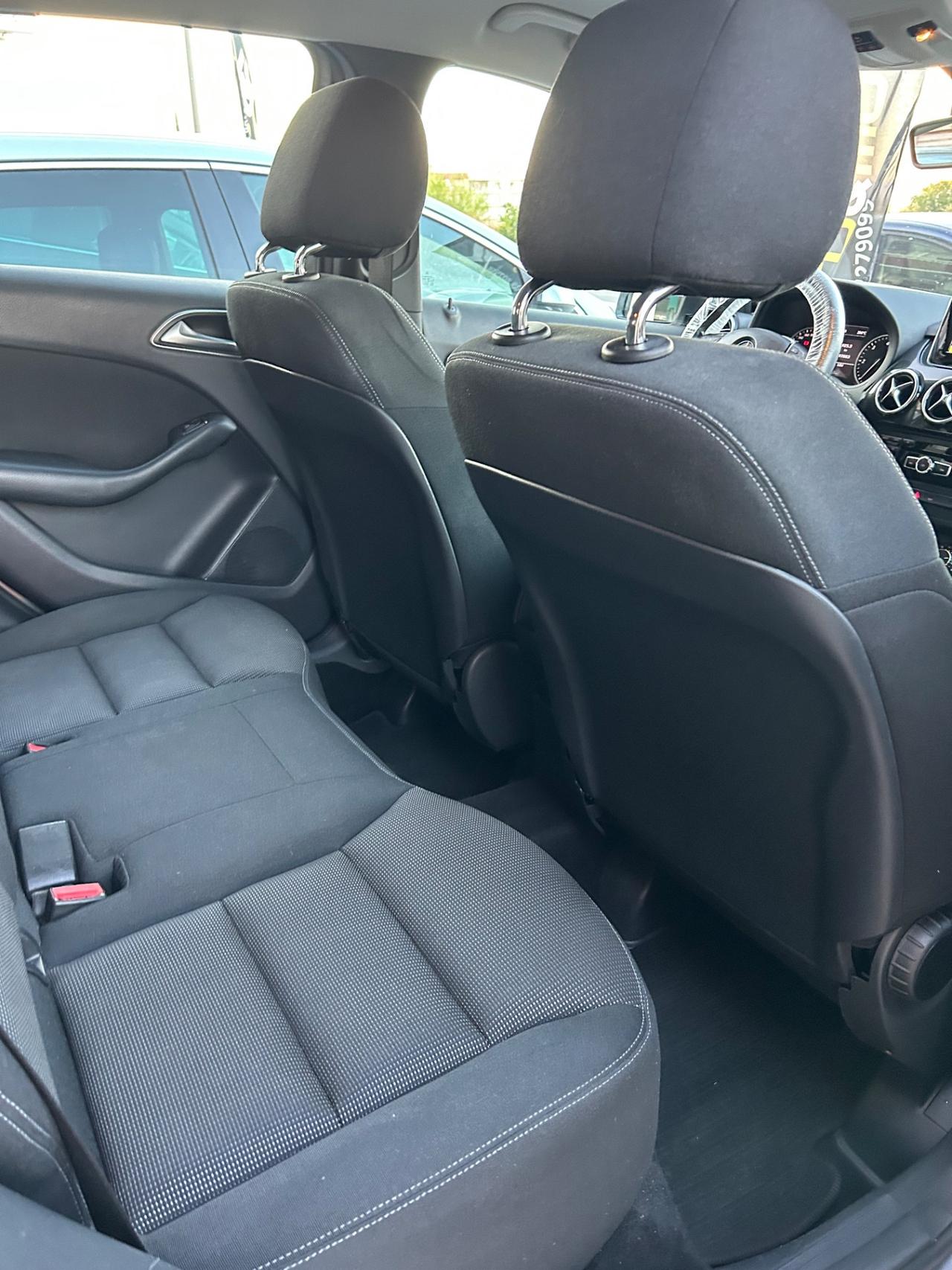 Mercedes-benz B 180 CDI BlueEFFICIENCY Executive