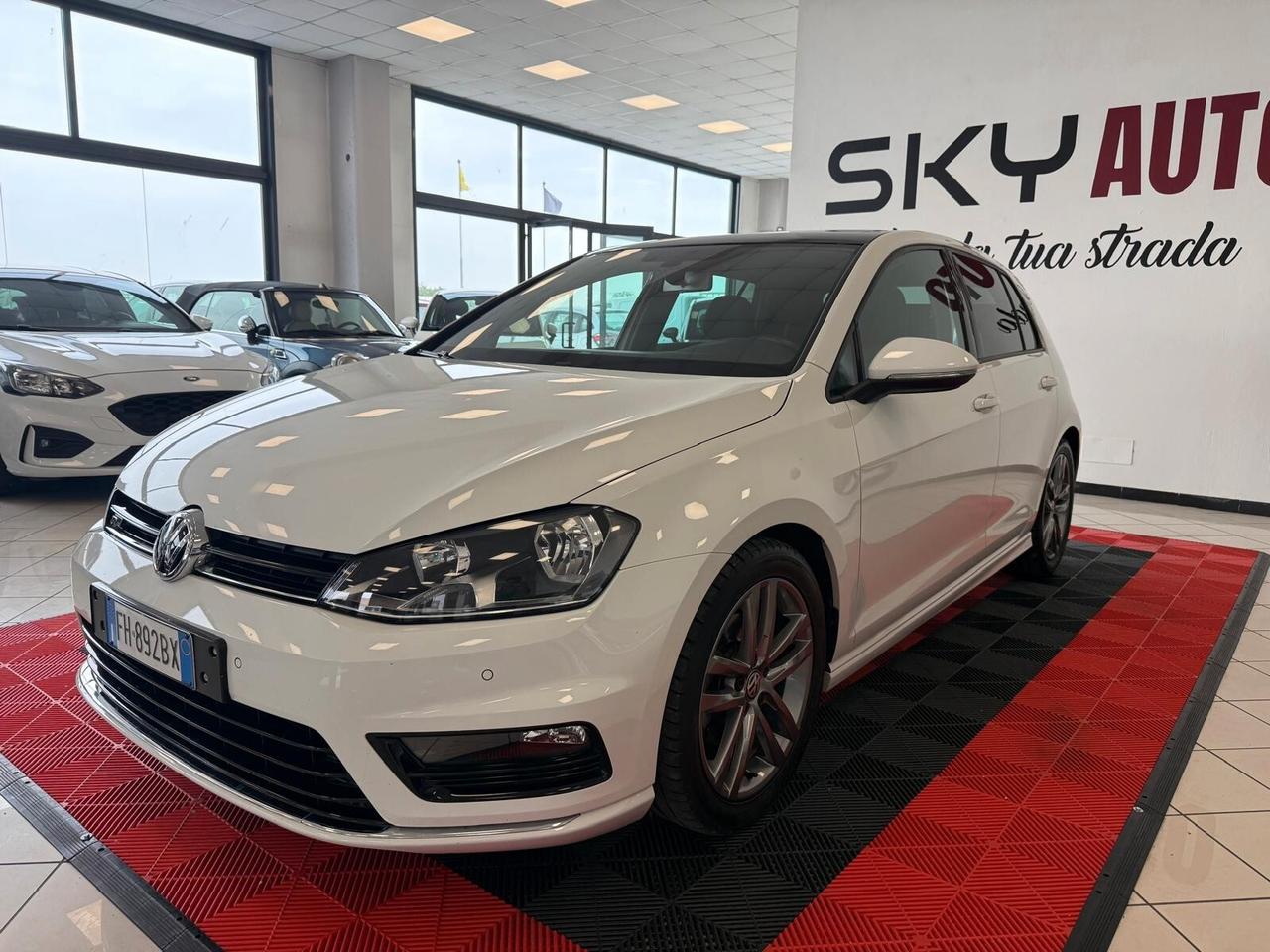 Volkswagen Golf 1.4 TSI 125 CV DSG 5p. R-LINE